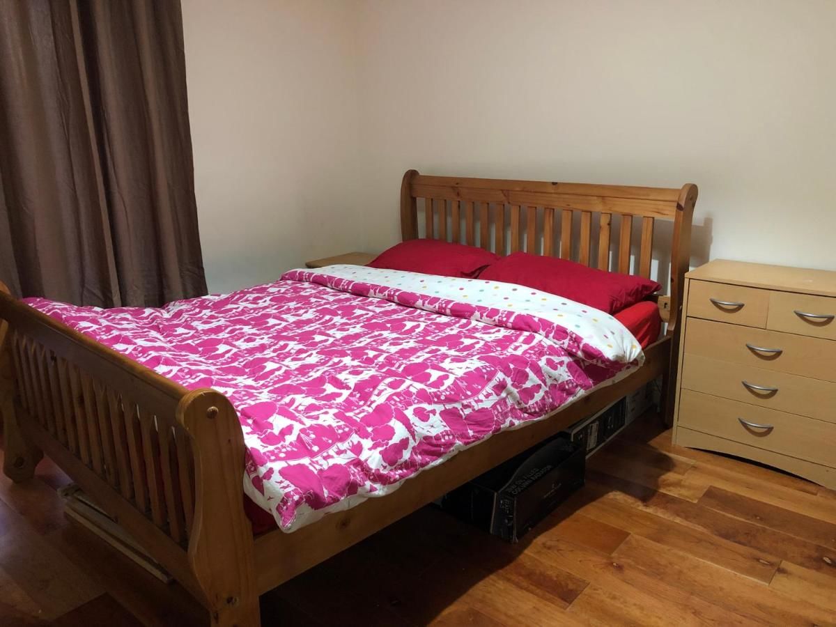 Проживание в семье King size bedroom with private bathroom Дублин-4