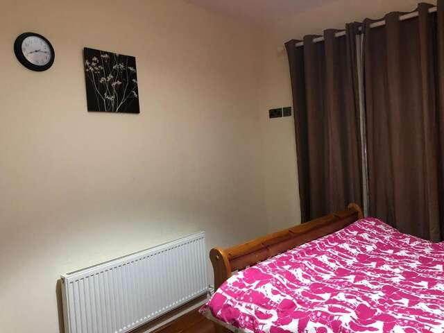 Проживание в семье King size bedroom with private bathroom Дублин-4
